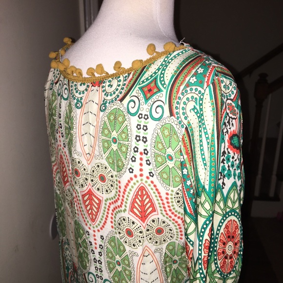 Beautiful cover-up tunic - Picture 2 of 4